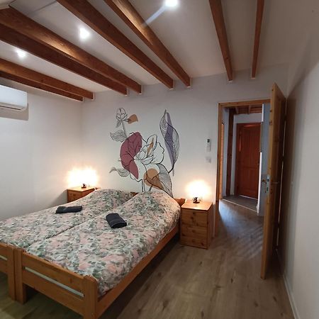 Gesztenye Vendégház Ságvár Exterior foto