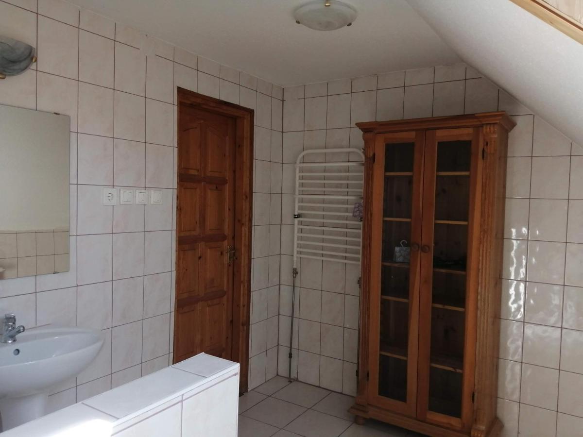 Gesztenye Vendégház Ságvár Exterior foto