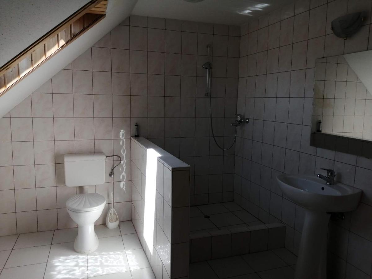 Gesztenye Vendégház Ságvár Exterior foto